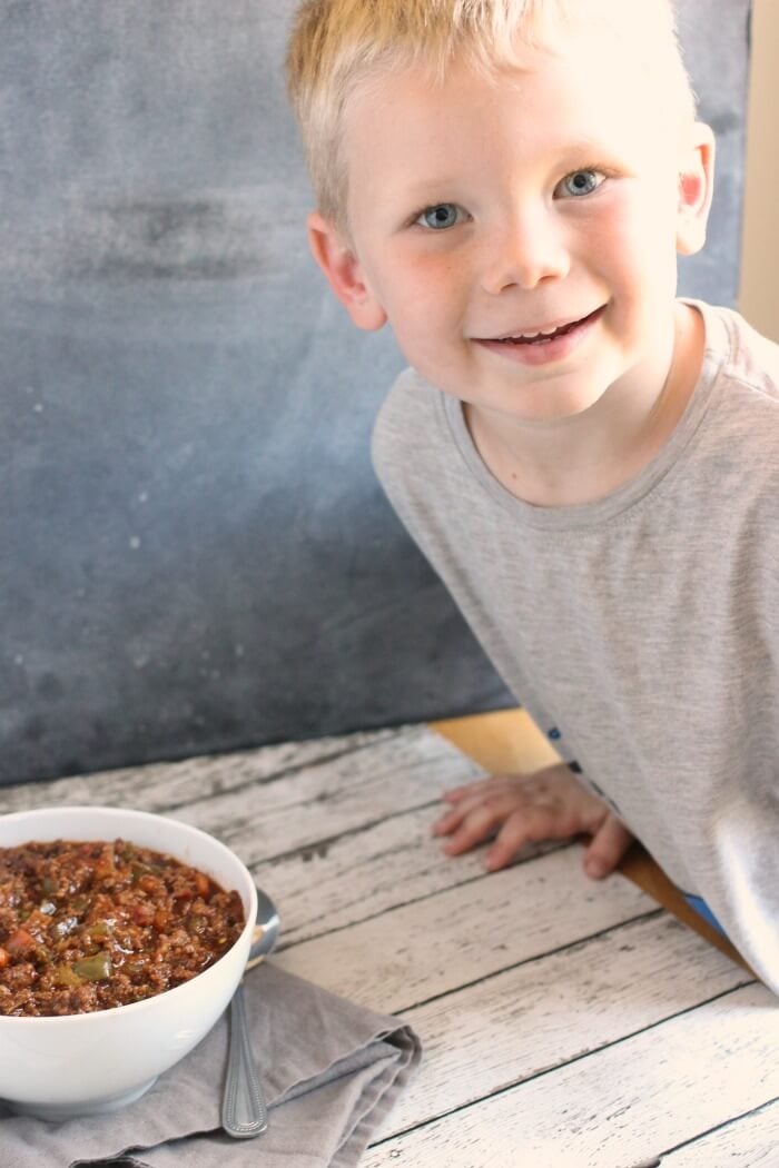 KIDS EATING CHILI WITH NO BEANS