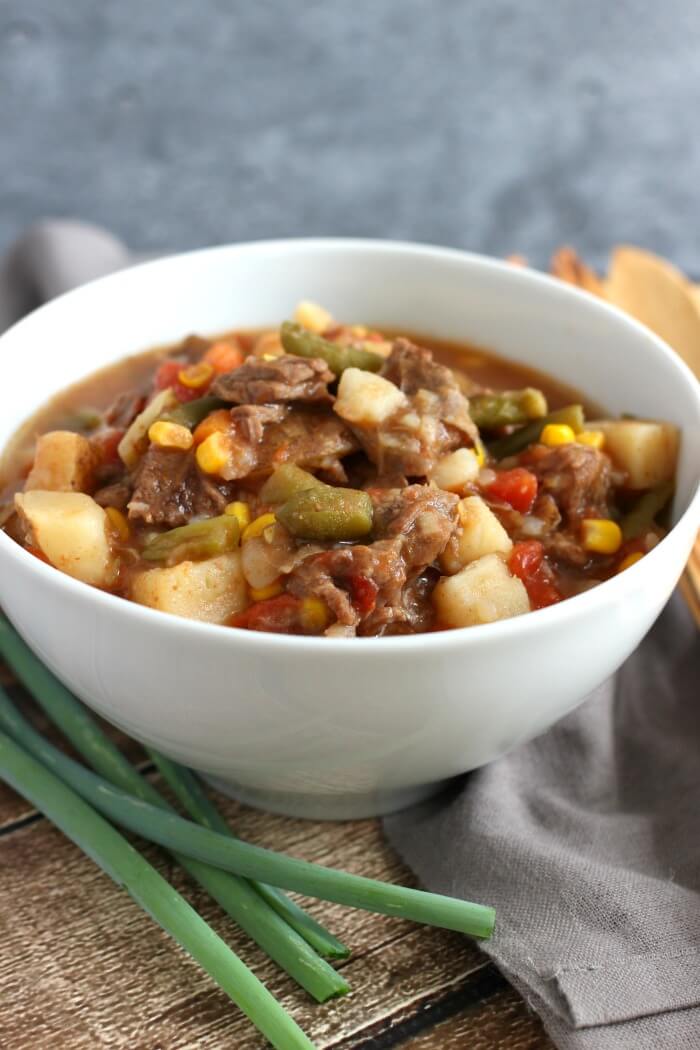 HOMEMADE VEGETABLE BEEF SOUP
