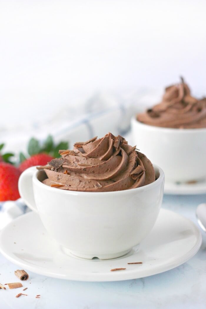 EASY CHOCOLATE MOUSSE