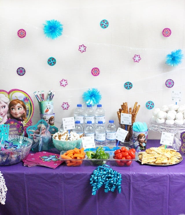 How to Throw the Ultimate Budget Friendly FROZEN Birthday Party!