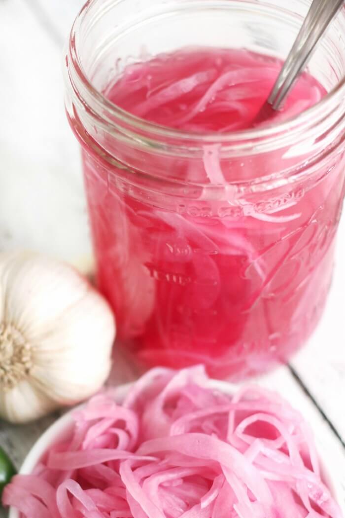 QUICK PICKLED RED ONIONS