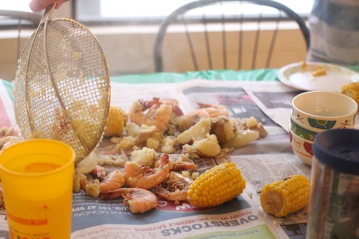 How to do a crab boil. How to Have Your Own Low Country Crab Boil Party!