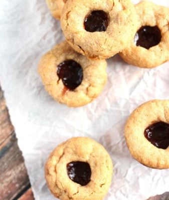 PEANUT BUTTER AND JELLY COOKIES