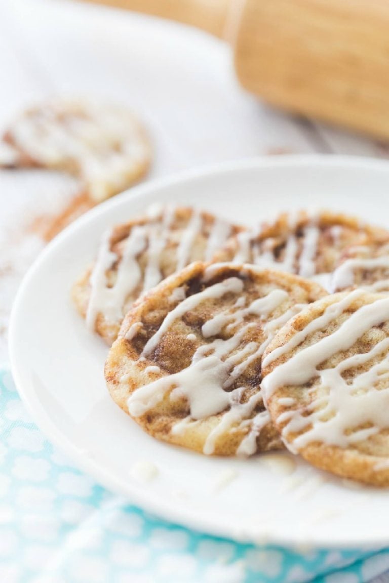 CINNAMON ROLL COOKIES