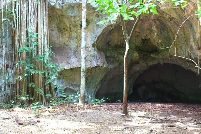 james bond was filmed at the green grotto caves