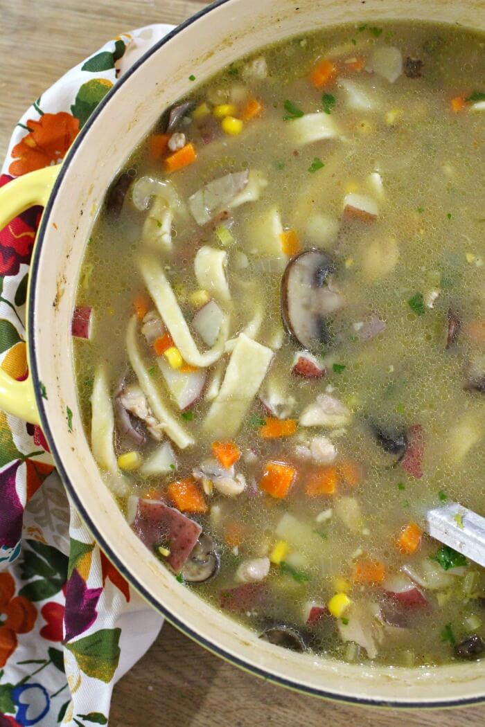 EASY CHICKEN NOODLE SOUP