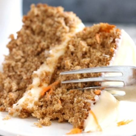 Easy Carrot Cake {with Cream Cheese Frosting!}
