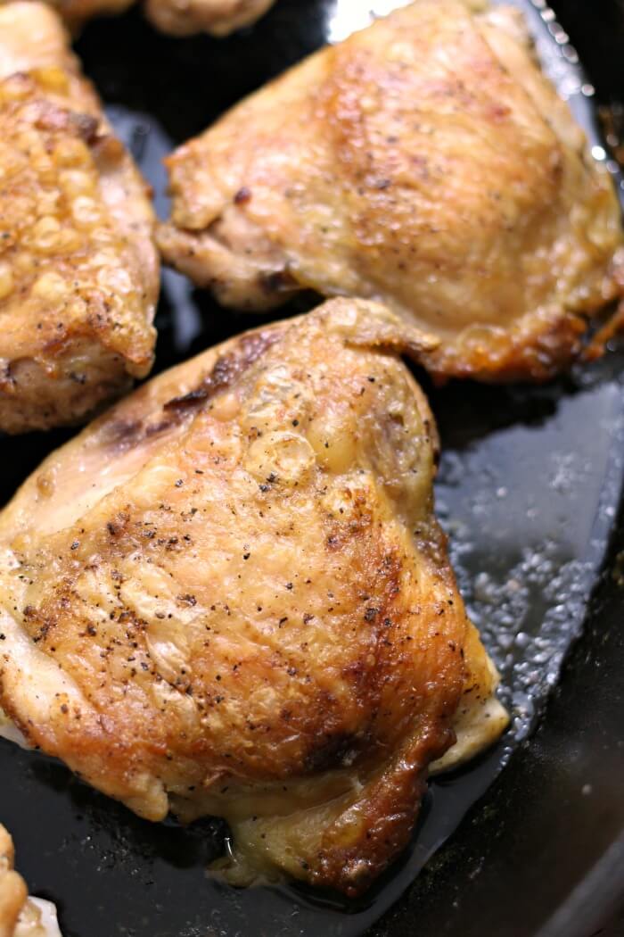 CRISPY OVEN BAKED CHICKEN THIGHS