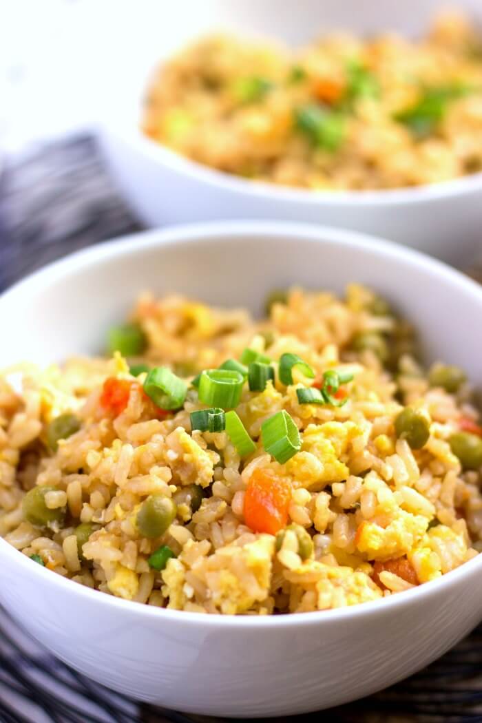 HOW TO MAKE EGG FRIED RICE