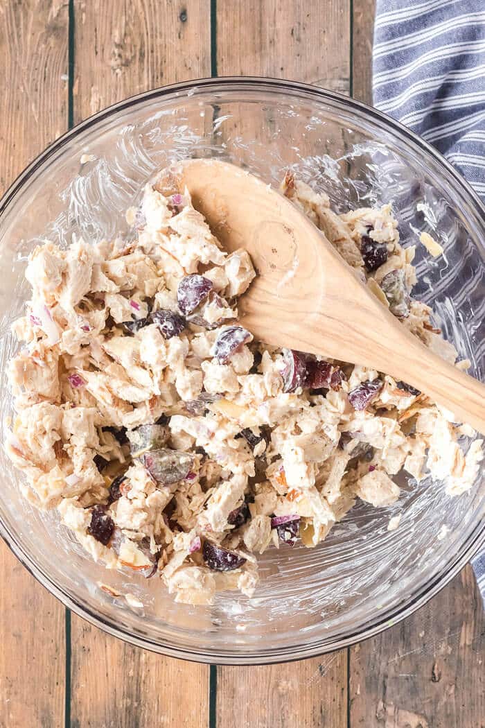 HOW DO YOU MAKE CHICKEN SALAD