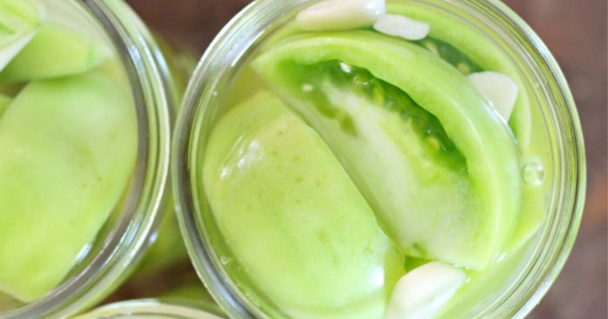 BEST Quick Pickled Green Tomatoes Recipe {VIDEO} - Key To My Lime