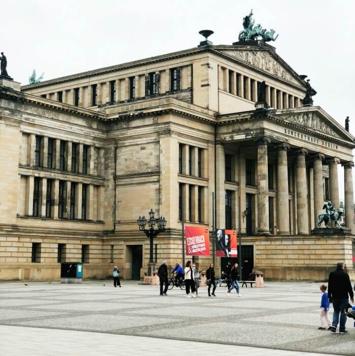 WALKING TOUR OF BERLIN