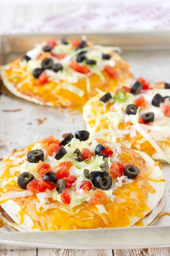 EASY MEXICAN PIZZA