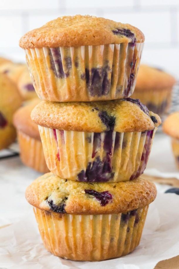 Blueberry Muffins - Mama Loves Food