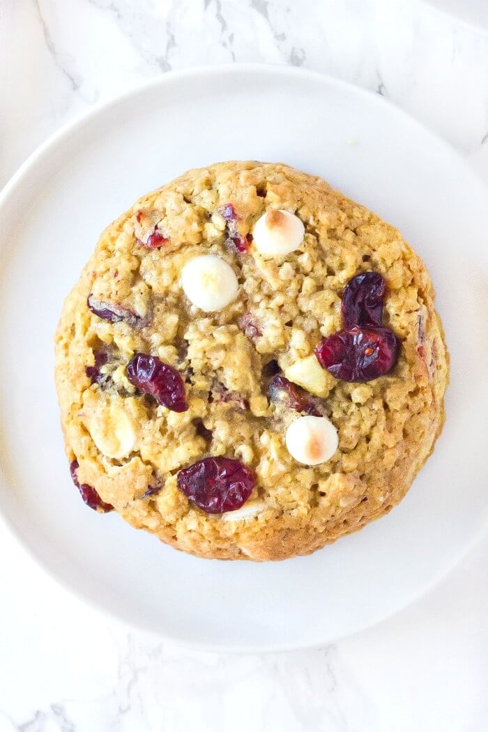 CRANBERRY WHITE CHOCOLATE OATMEAL COOKIES