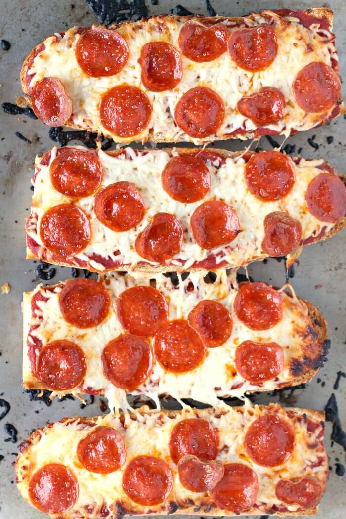 EASY FRENCH BREAD PIZZA 1