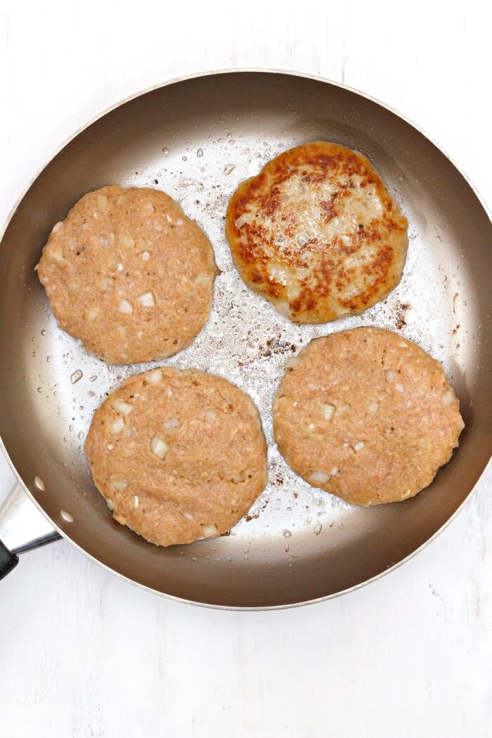 Buffalo Chicken Burgers made with savory chicken patties, spicy buffalo wing sauce, and crumbled blue cheese are a 'yes' any day of the week! CHICKEN PATTIES FOR BUFFALO CHICKEN BURGER