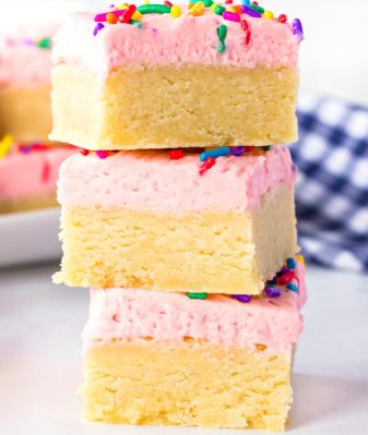 SUGAR COOKIE BARS WITH FROSTING