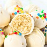 HOMEMADE CAKE BALLS