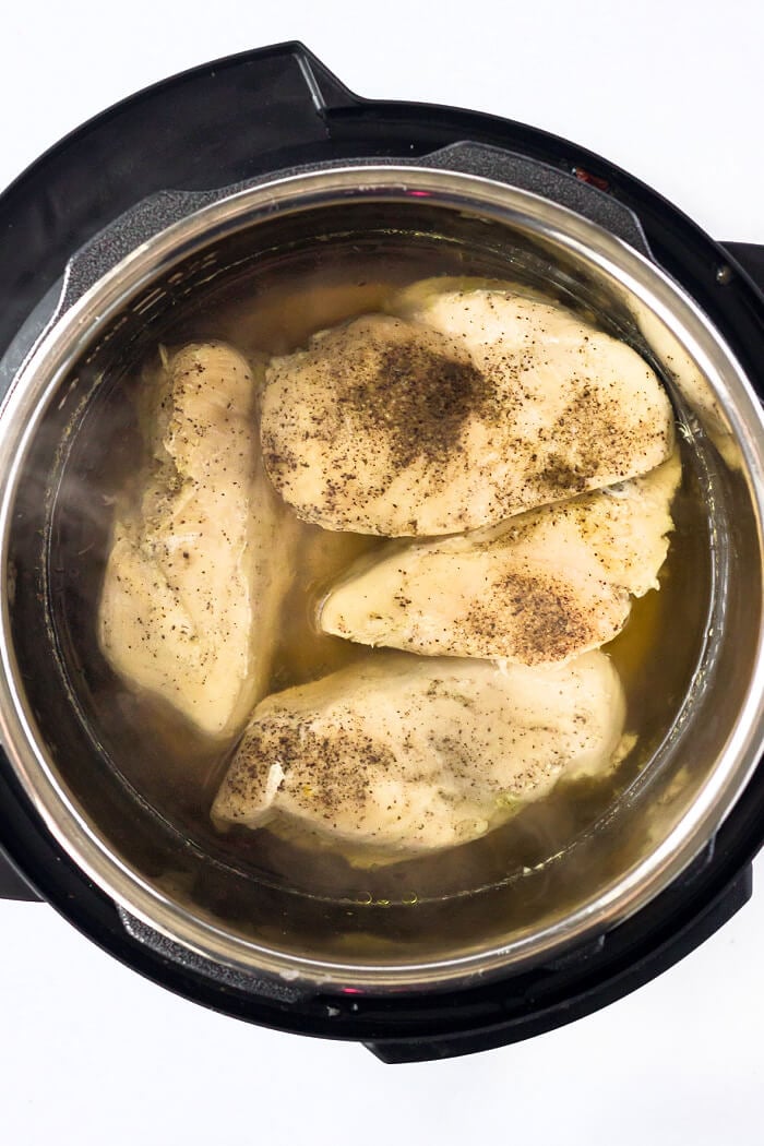 HOW TO MAKE SHREDDED CHICKEN IN INSTANT POT