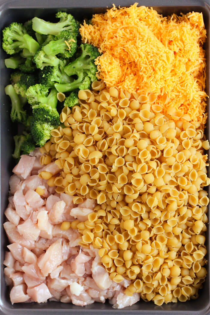 CHICKEN BROCCOLI MAC AND CHEESE