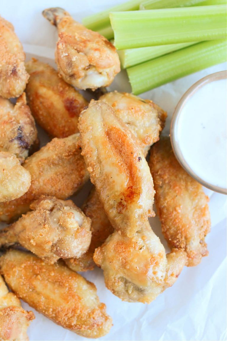 CRISPY GARLIC PARMESAN WINGS