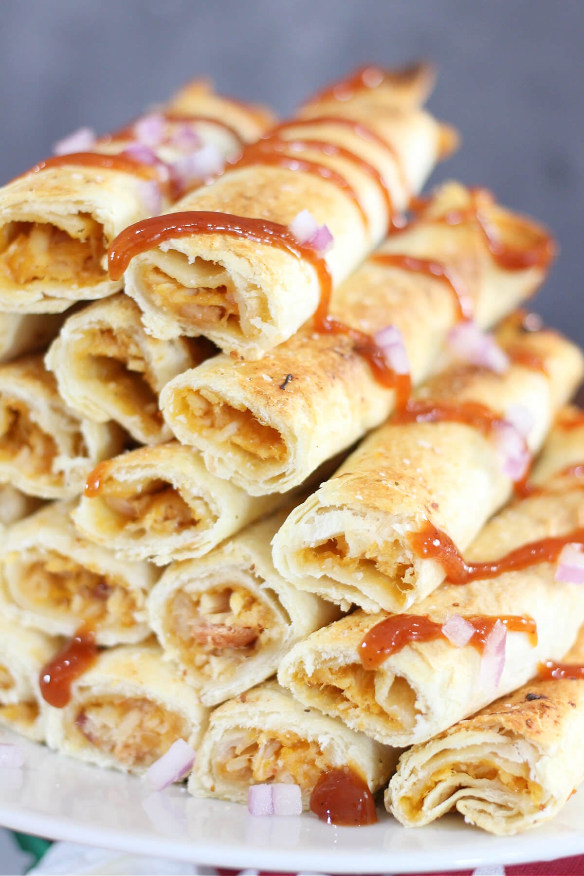 HOW TO MAKE BBQ CHICKEN TAQUITOS