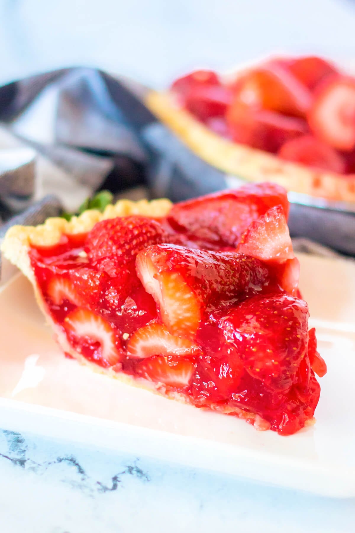 STRAWBERRY PIE WITH JELLO
