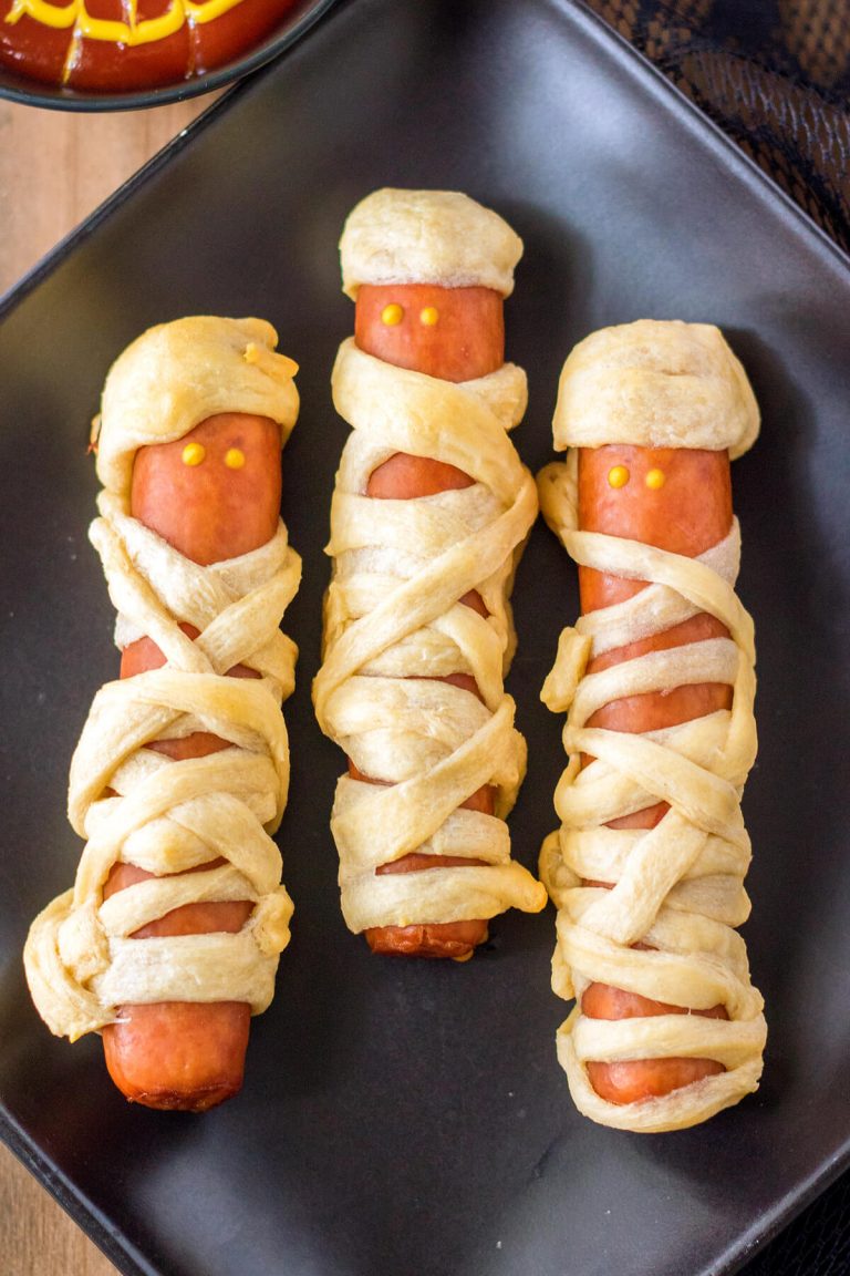 MUMMY HOT DOGS