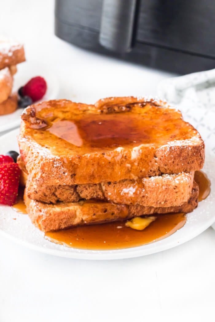 HOW TO MAKE FRENCH TOAST IN THE AIR FRYER