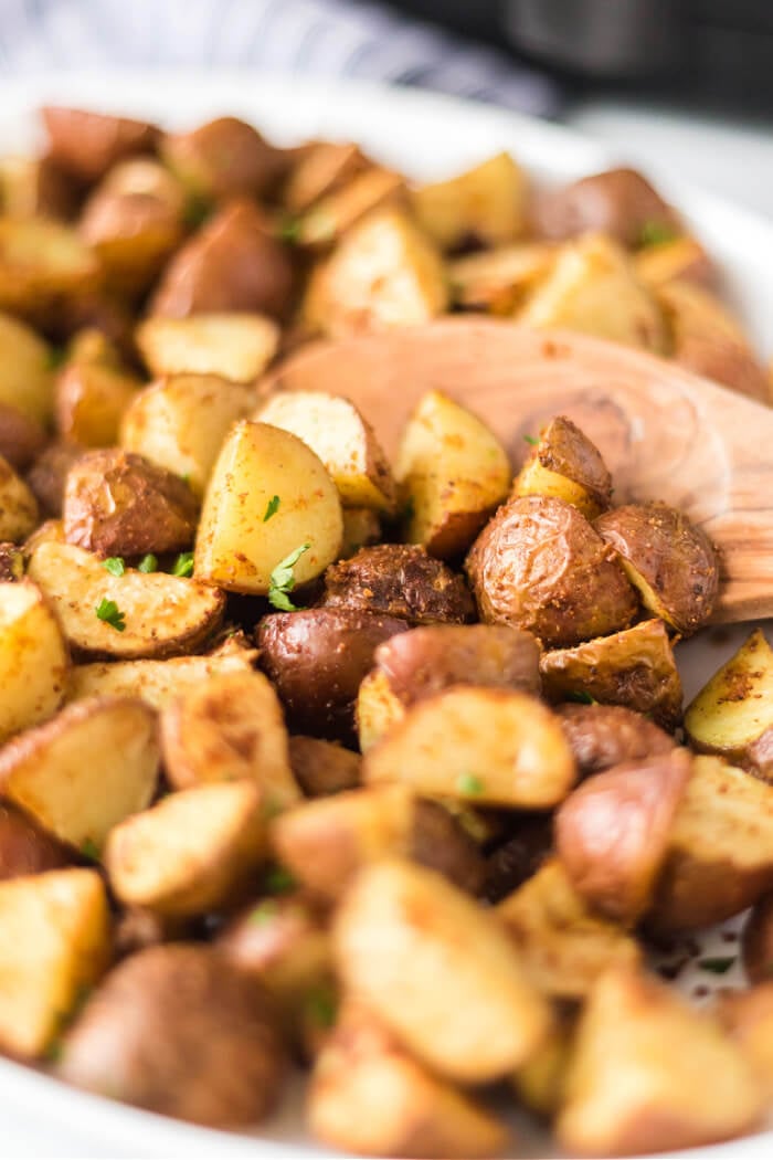 ROASTED RED POTATOES IN AIR FRYER