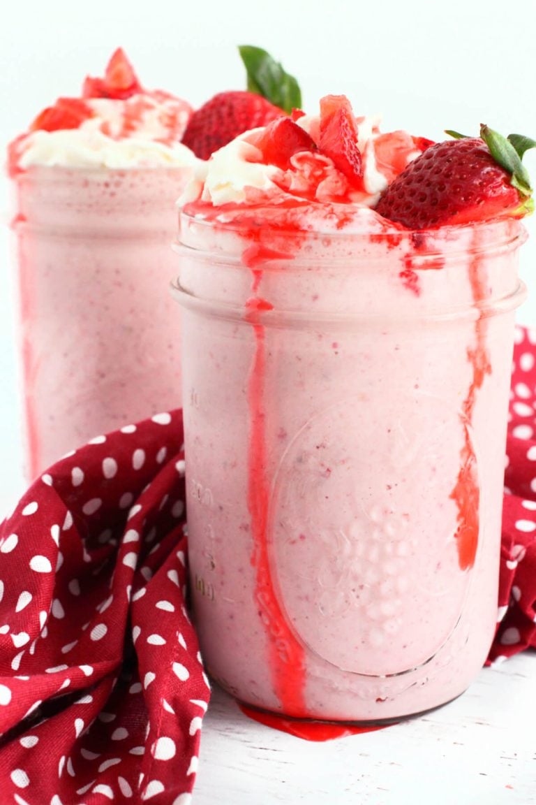 STRAWBERRY MILKSHAKE