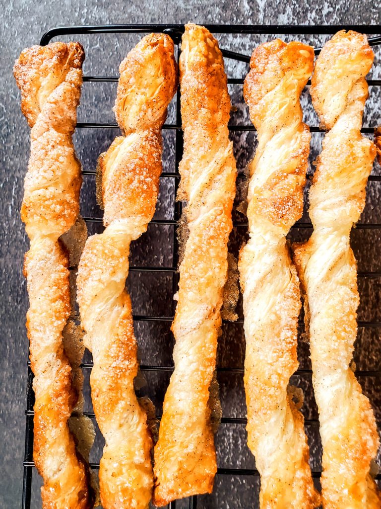 CINNAMON TWISTS