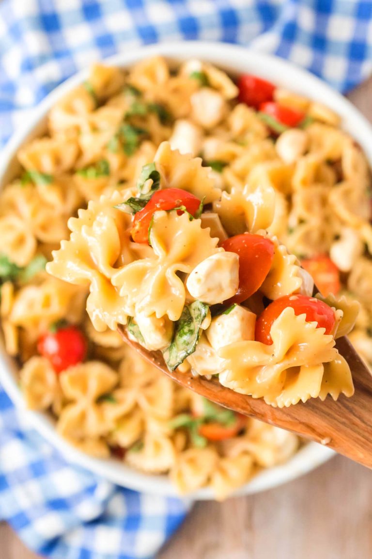 PASTA CAPRESE SALAD