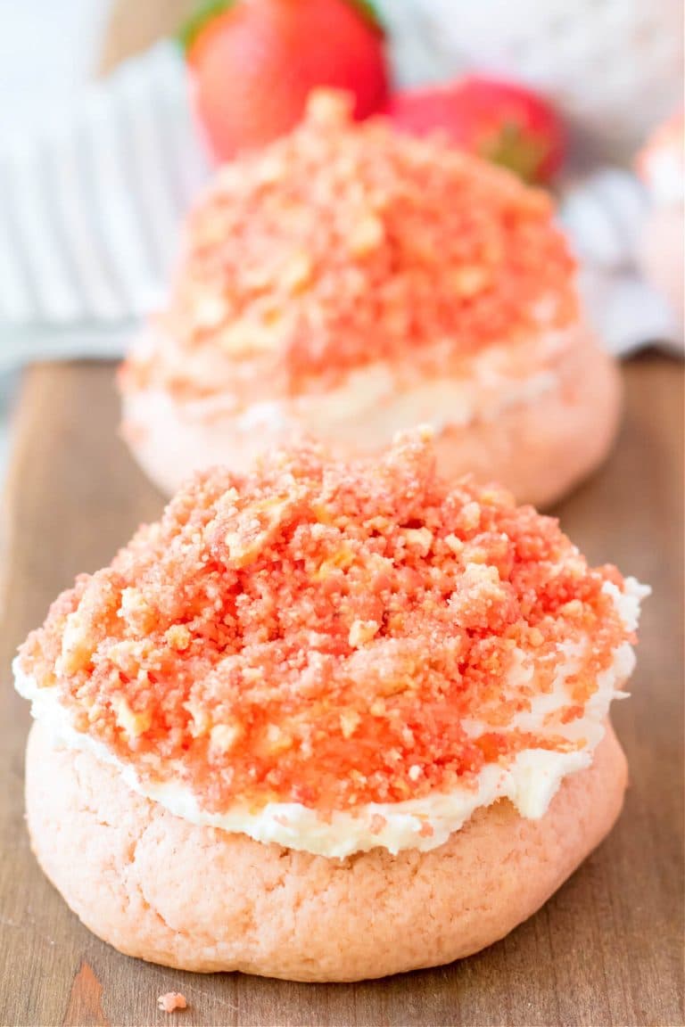STRAWBERRY SHORTCAKE COOKIES