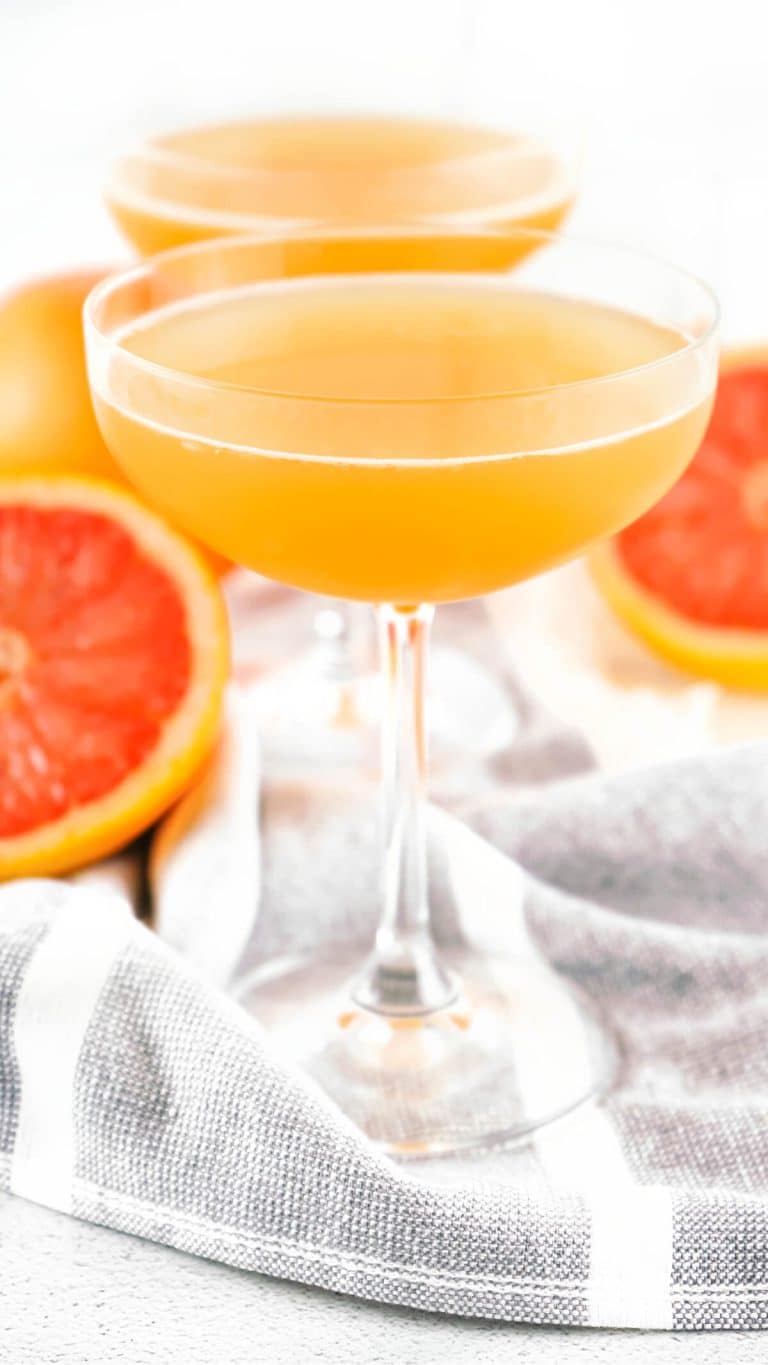 BROWN DERBY COCKTAIL