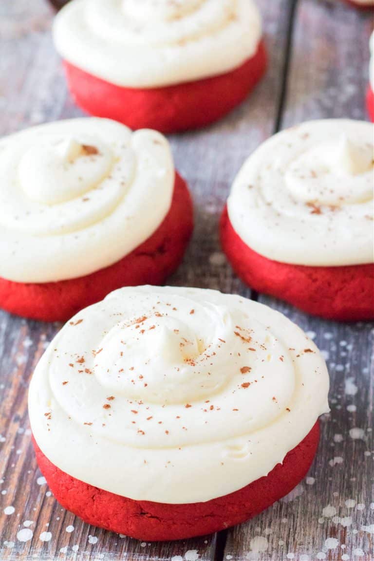 RED VELVET COOKIES
