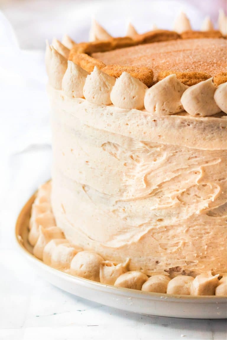 SNICKERDOODLE CAKE
