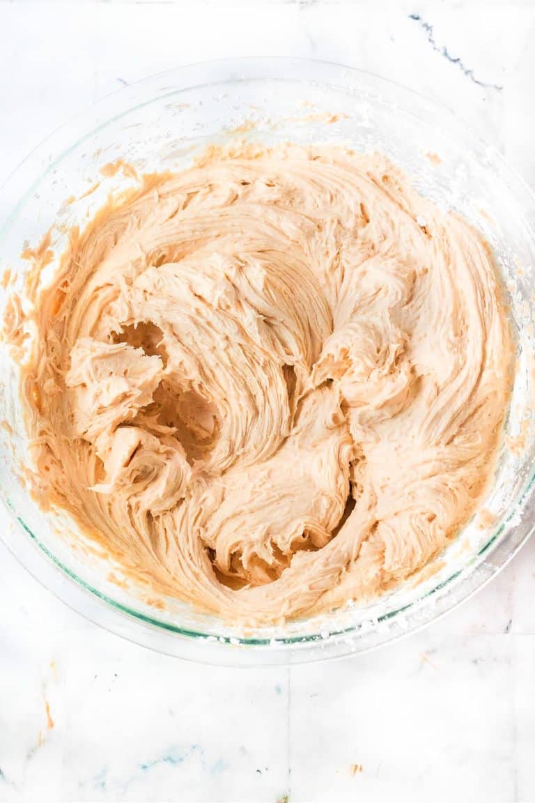 BROWN SUGAR CREAM CHEESE FROSTING