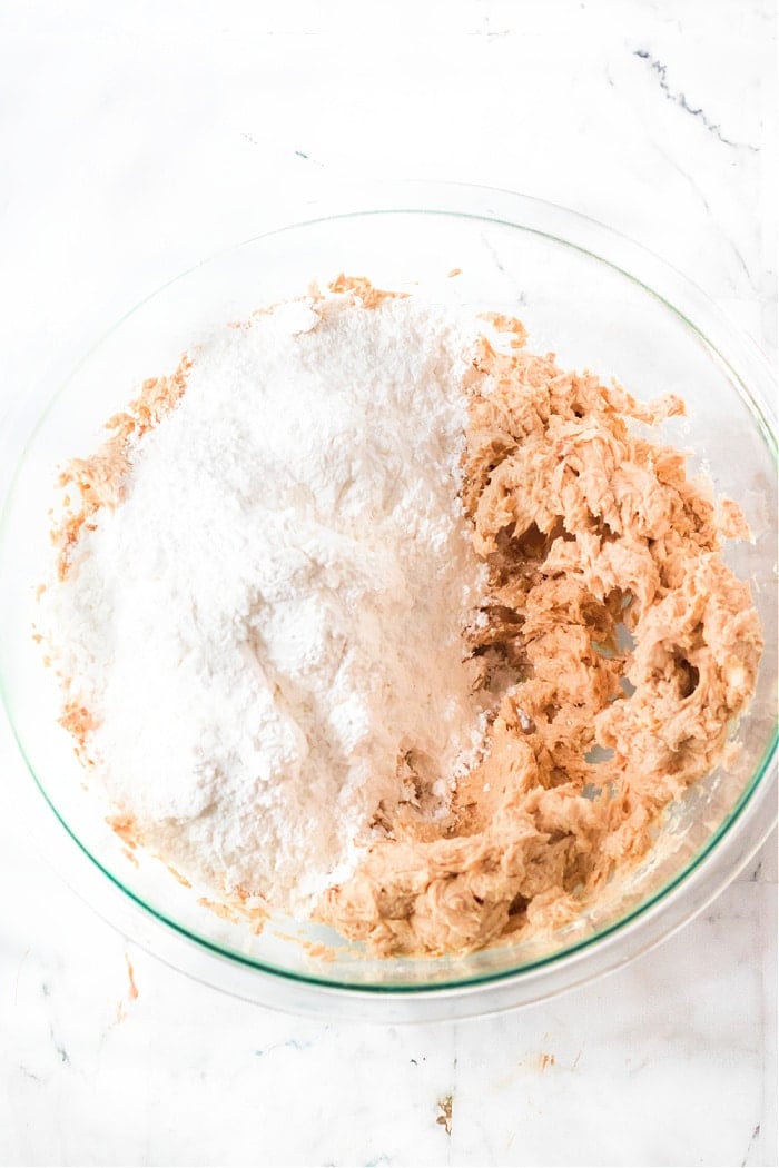HOW TO MAKE BROWN SUGAR CREAM CHEESE FROSTING