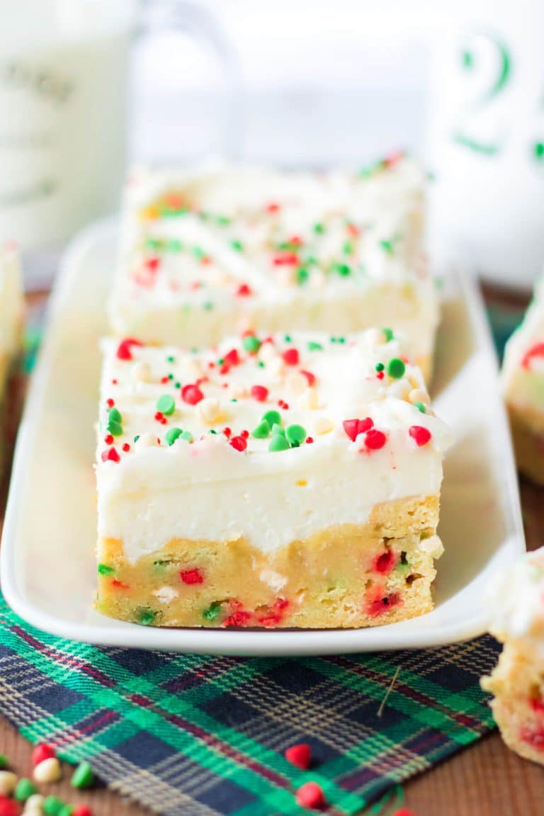 CHRISTMAS SUGAR COOKIE BARS
