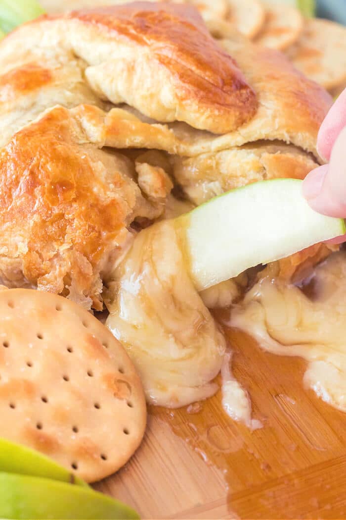 BAKED BRIE WITH HONEY