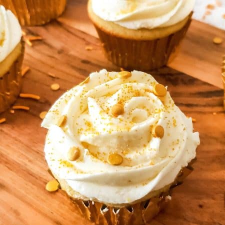 CHAMPAGE CUPCAKES