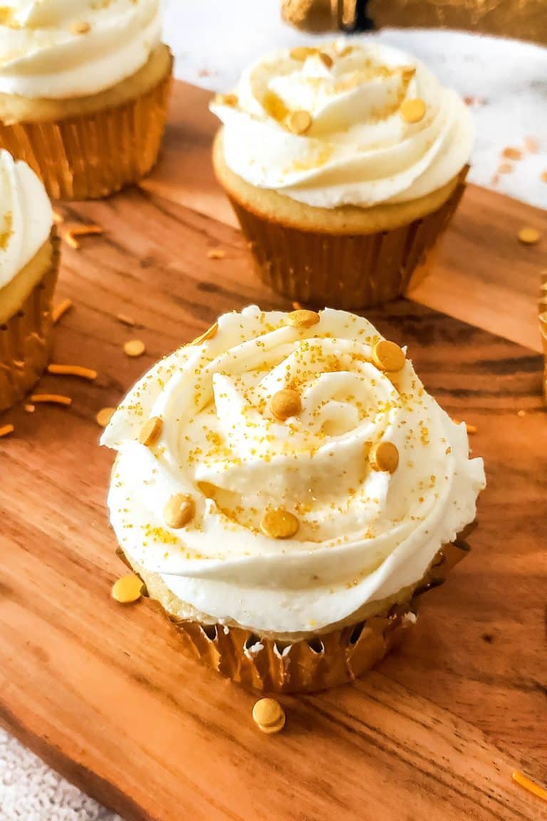 CHAMPAGE CUPCAKES
