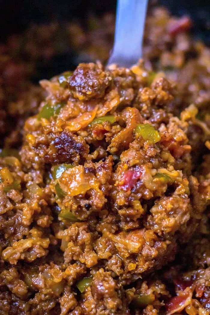 Cowboy sloppy joes are a fun spin on the original made with BBQ sauce, bacon, diced green peppers & onion served with crispy onion rings! GROUND BEEF COWBOY SLOPPY JOES
