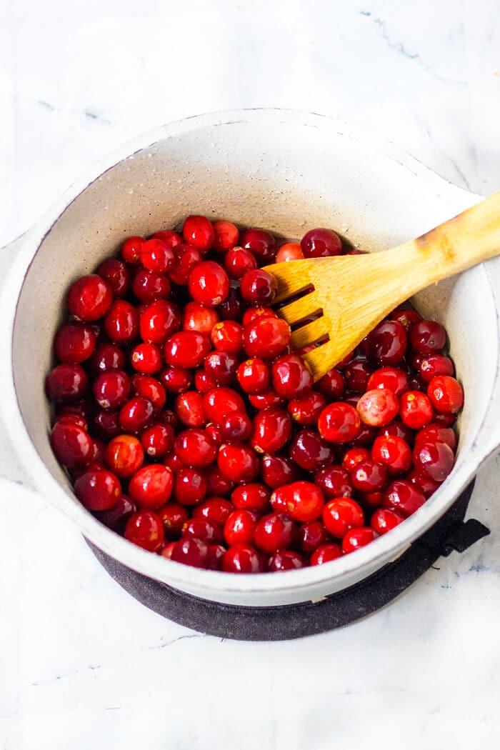 Sugared cranberries are incredibly easy to make, the perfect combo of sweet and tart and a beautiful garnish for your holiday recipes! HOW TO MAKE SUGARED CRANBERRIES
