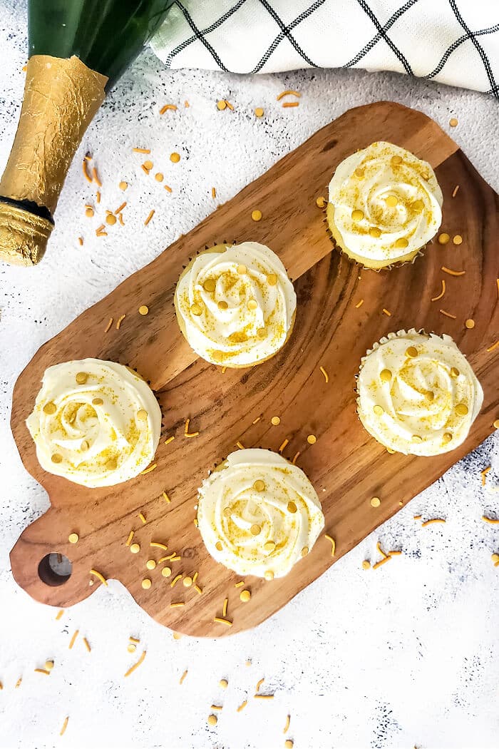 RECIPE FOR CHAMPAGNE CUPCAKES