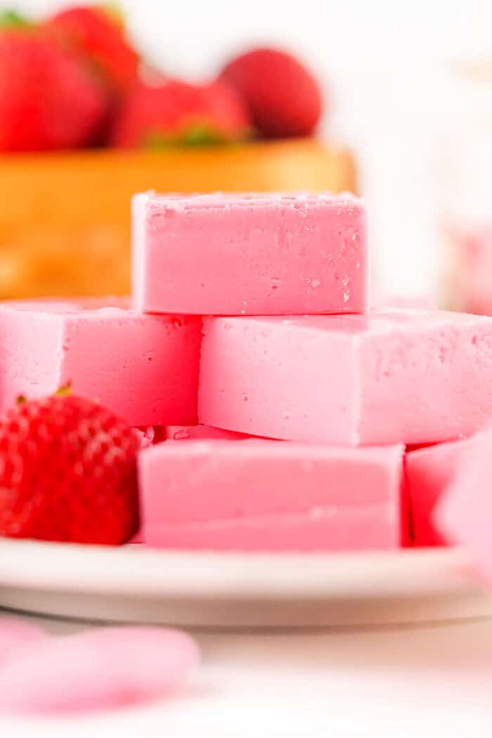 Strawberry fudge is melt in your mouth delicious and one of the easiest fudge recipes with just two simple ingredients! 2 INGREDIENT STRAWBERRY FUDGE