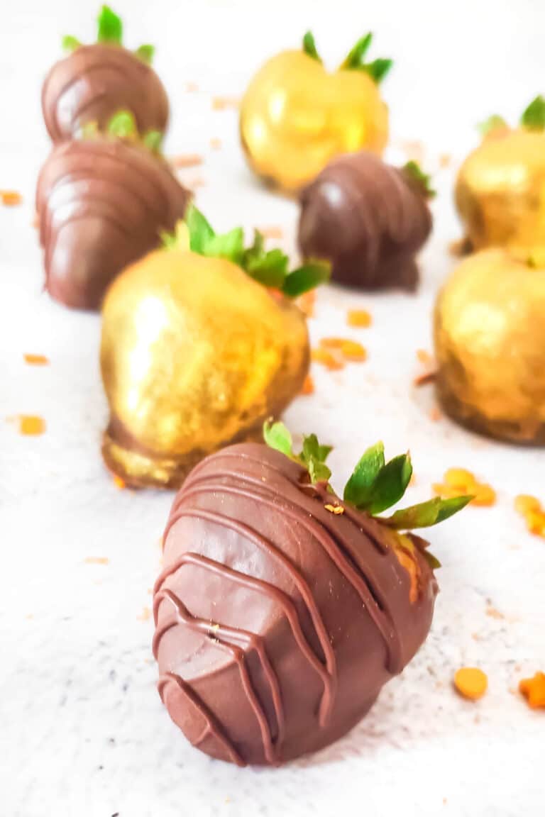 CHOCOLATE COVERED STRAWBERRIES