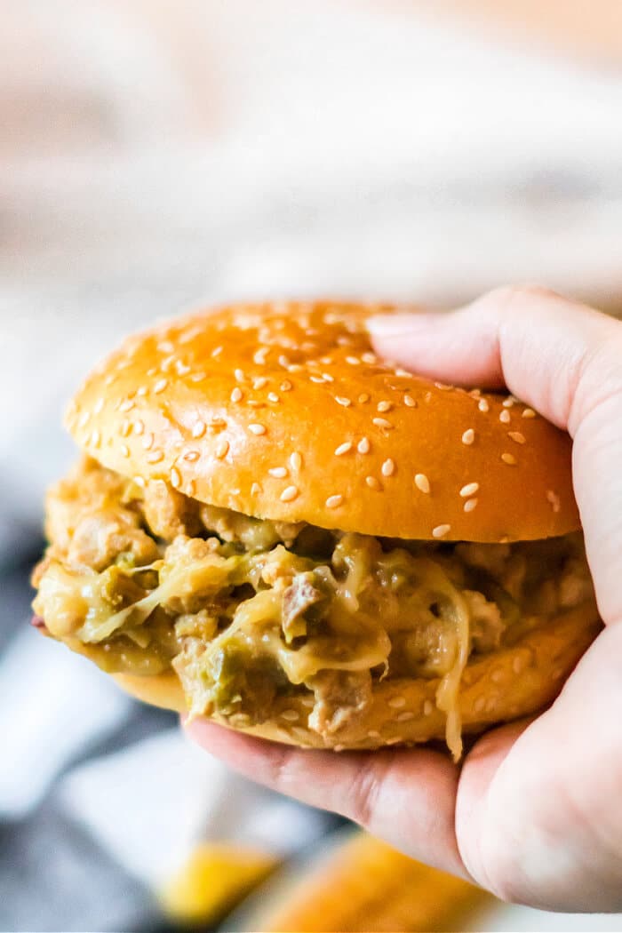 Cheesesteak sloppy joes are an easy meal made with ground beef or chicken, onion, green pepper, Worcestershire & creamy provolone cheese. RECIPE FOR CHEESESTEAK SLOPPY JOES